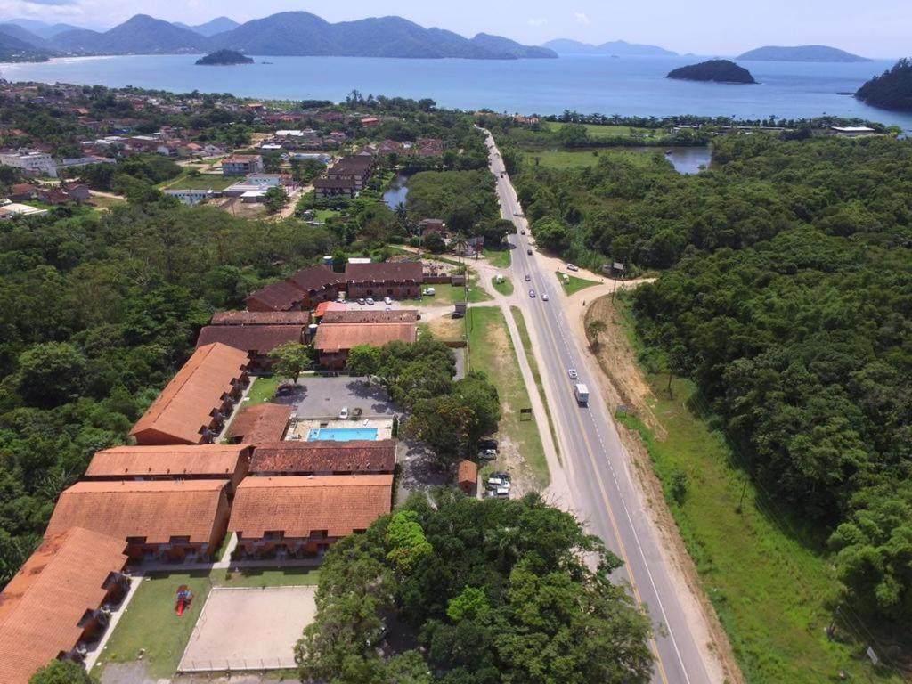 Apt Studio Maranduba Ville 1 Apartment Ubatuba Bagian luar foto